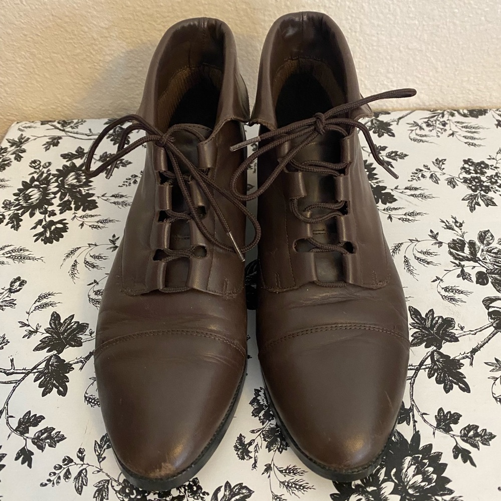 prima royale vintage brown leather lace up booties - size 8.5